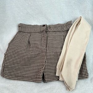 BTWEEN plaid shorts with matching tights